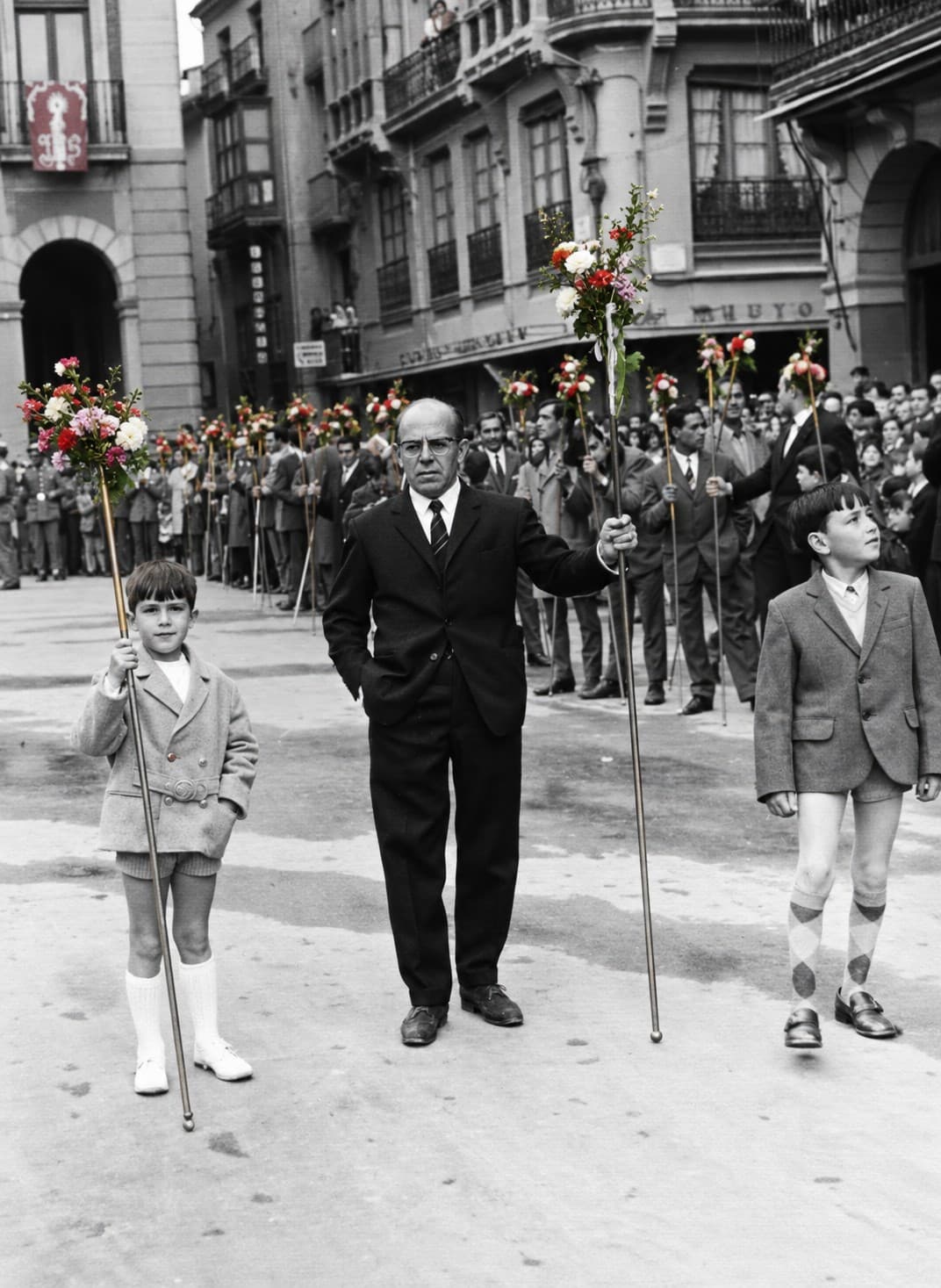 En la procesión, durante los años de su presidencia